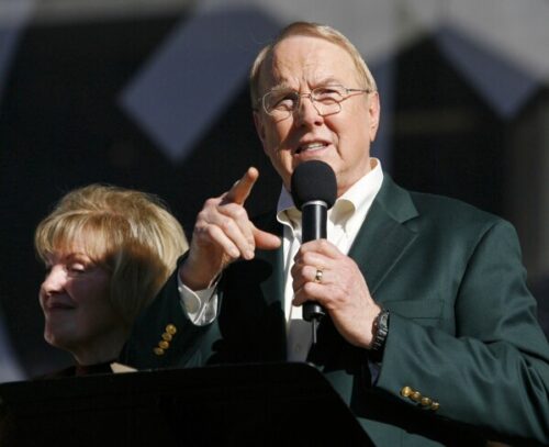 <b>James Dobson, Evangelical Leader and Founder of Focus on the Family, Dies at 89   </b>