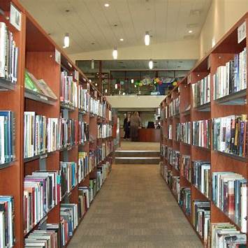 <b>Federal Judge Strikes Down Key Parts of Florida Law Behind Sweeping School Book Removals   </b>
