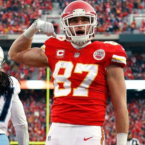 <b>Travis Kelce: The NFL Star Who Won Taylor Swift’s Heart    </b>