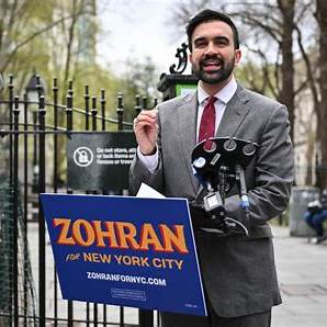 <b>Eric Adams Withdraws as Zohran Mamdani Surges to Front as Favori York City Mayor’s Racete in New      </b>